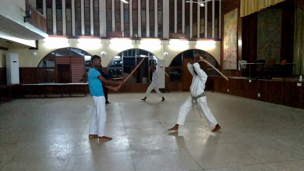 Training method for fundamental Kendo techniques with a Bokuto 1-3