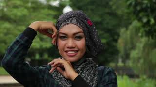 Tutorial Poses In Hijab by Sita A screenshot 3