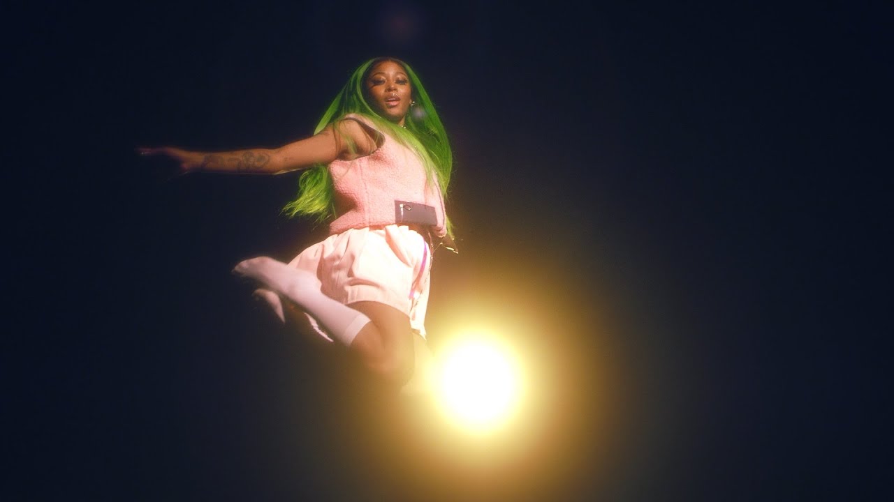 MAYA B - BALLOON BITCH [VISUAL]