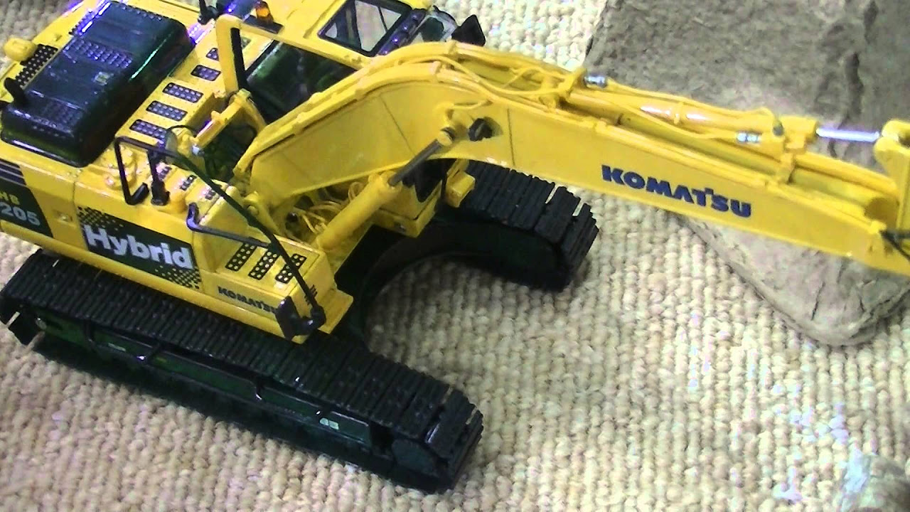 ミニカー 1/50 コマツ HB205-2 新型油圧ショベル Amazon.co.jp: ミニチュア 1/50 コマツ KOMATSU 油圧ショベル
