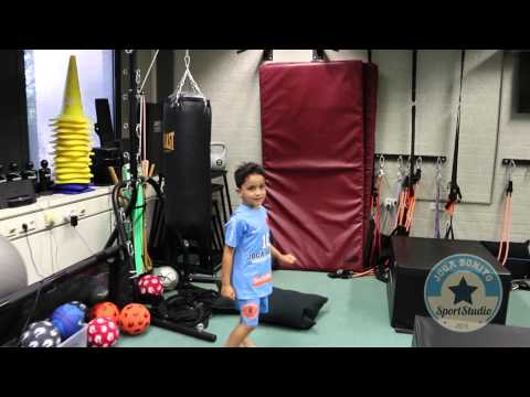 Voetbalopleiding - - -
