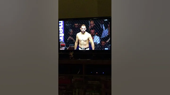 Frankie Saenz wobble!! UFC 194