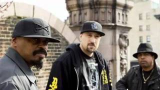 Video thumbnail of "Cypress Hill - Loco en el Coco"