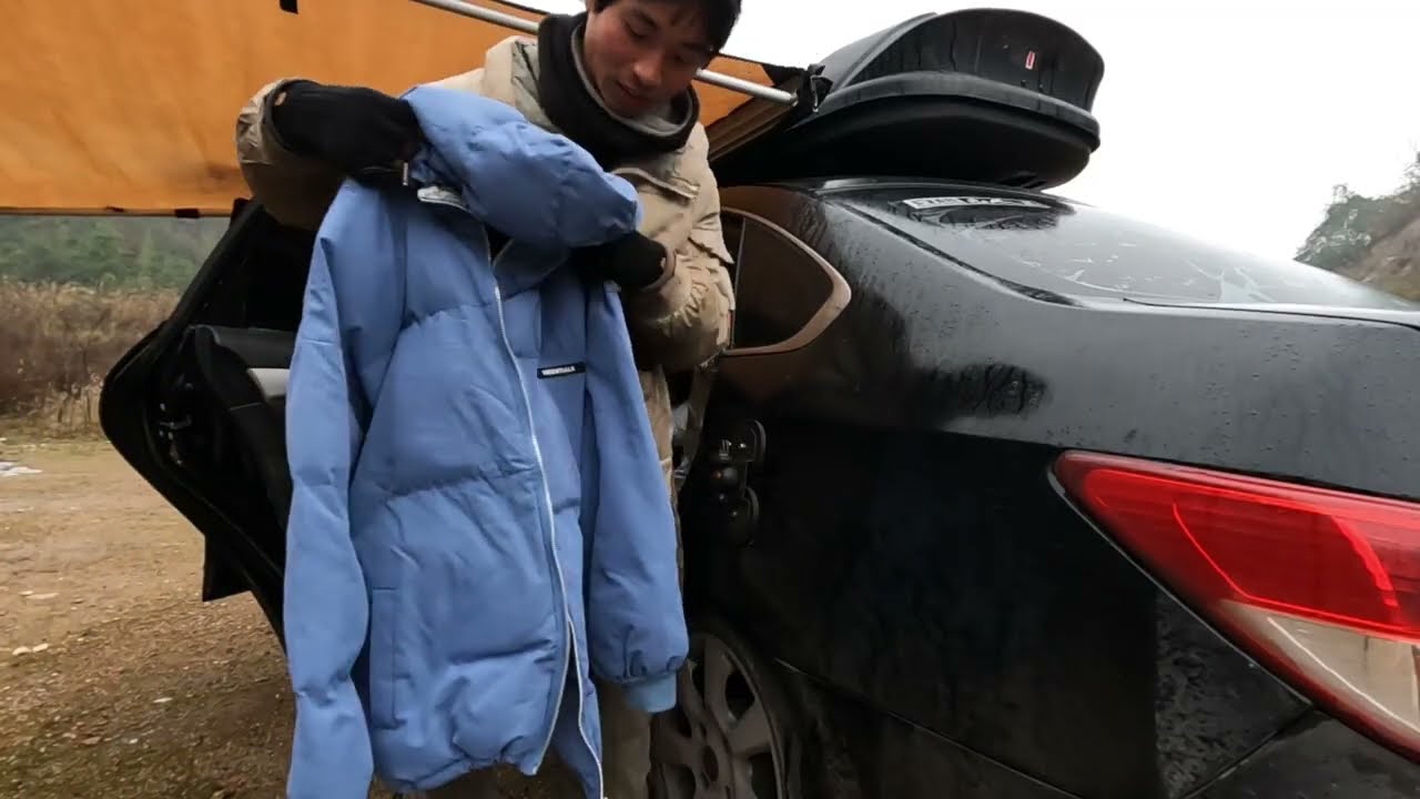 趁天黑前离开不干净之路，碰着溪流终于洗净不成样子的衣服