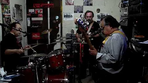 Los Brujos de Monterrey, Mxico Cissy Strut cover