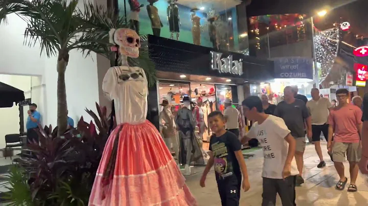 Playa Del Carmen 5th Avenue Night Time 4K Walk . La Quinta Avenida Playa Del Carmen Mexico 🇲🇽