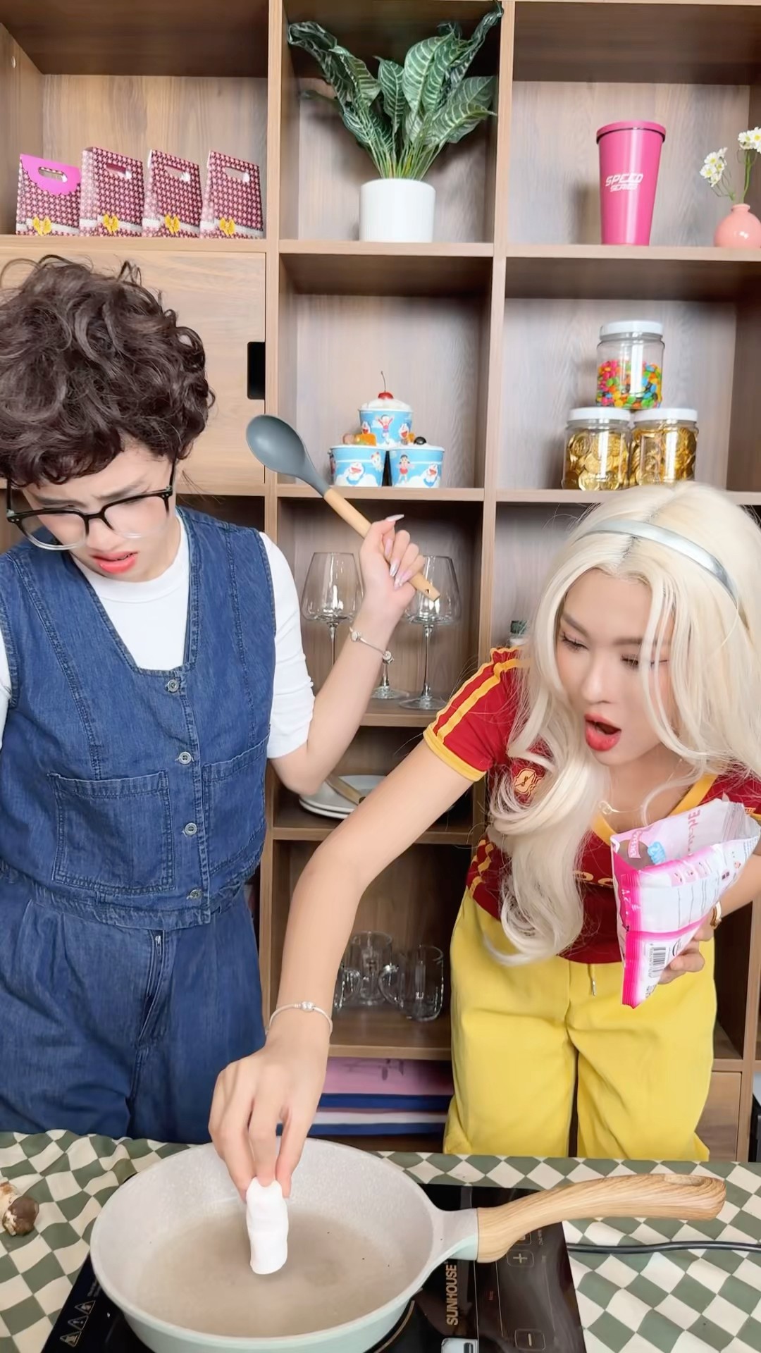 Mom đã hết giận khi ăn món này ??#funny #food #trending #drama #shorts