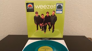 Vinyl Unboxing: Weezer - Green Album (2001) (2020 Walmart Dark Green Vinyl) (00602547945426)