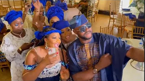 Beautiful Ladies Flocked to Snap with Odunlade Adekola at Adeniyi Johnson & His Wife’s Twins’ Naming