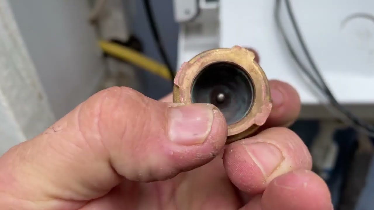 neoterm_kombi E8 xəta kodu