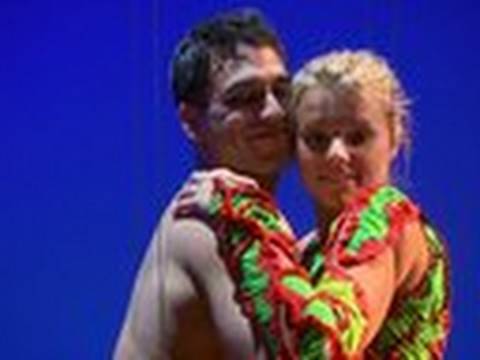 Ali and Roberto Perform! - The Bachelorette