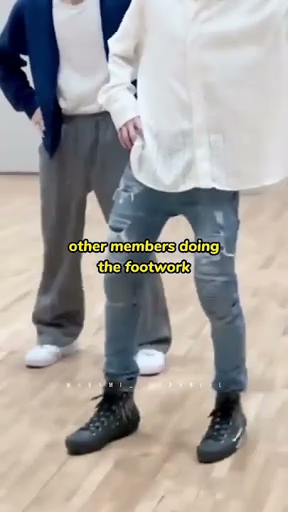 Other members doing footwork meanwhile Haesung 😂😂 #kpop #enhypen #haesung