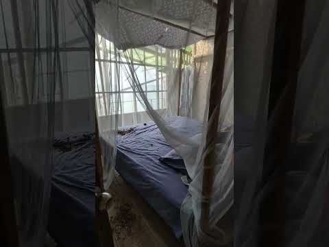 Заброшенные бунгало на красивейшем пляже в Таиланде на острове Ко Тао