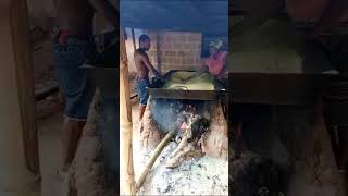 ibuku Dan Saudaraku Sedang Bekerja Kenapa Ayahku Sibuk Merekam Acara Keluarga Pencipta Con