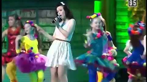 Анна Кошмал и София Стеценко   Цветочек