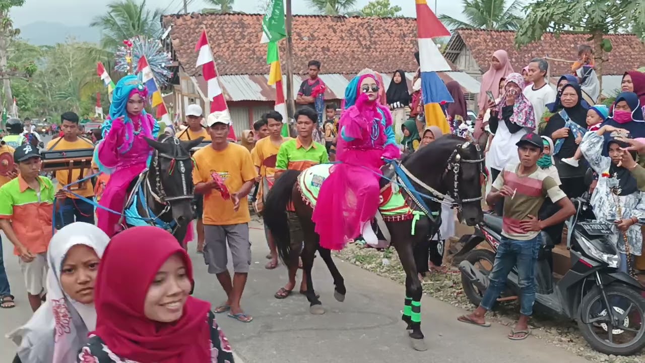 KHATAMAN KABUARAN PREMBUN KEBUMEN NAIK KUDA JOGET & JINGKRAK