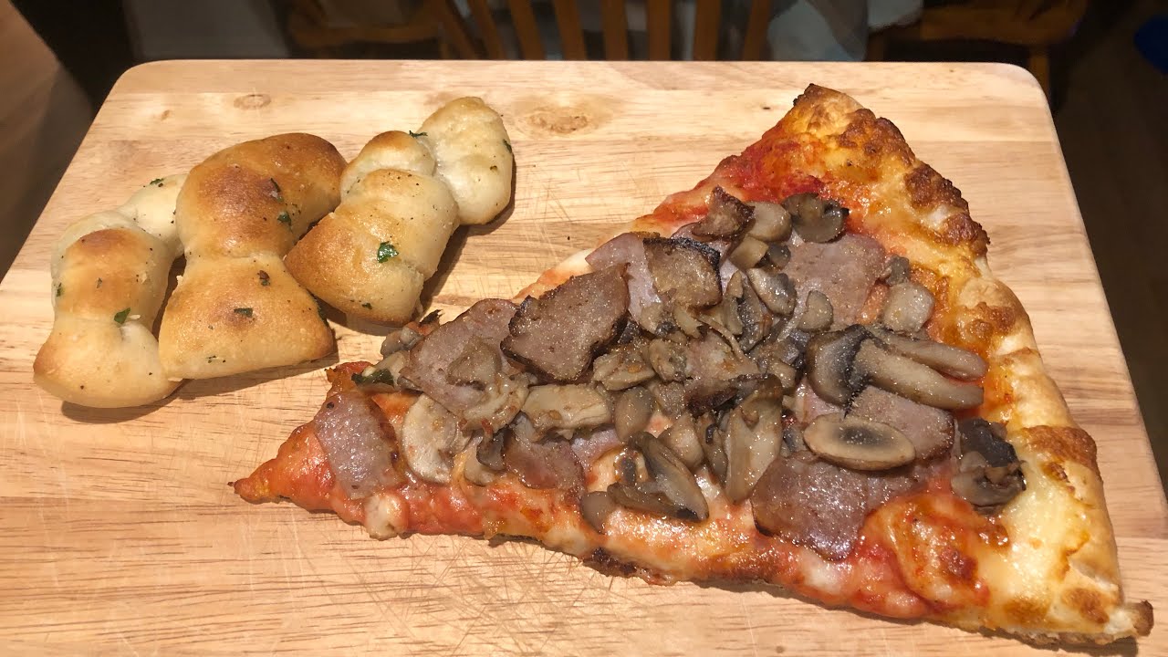 ASMR Whisper Eating Sounds: Pizza and Garlic Knots