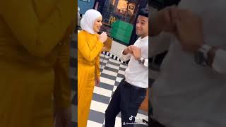 تلفانه وشكلك لاسعه 🔥ايوا احنا الي سيبنا الفرح وروحنا كلنا في ماكدونالدذ 😂❤️ محمود دولا وخطيبته 💍ً