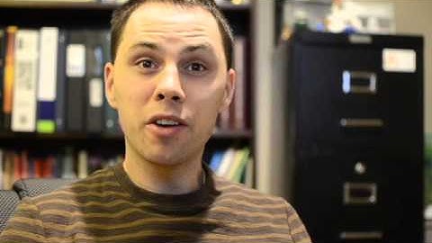 Tinkering in Makerspaces