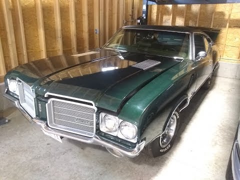 The Bucket Case Cutlass