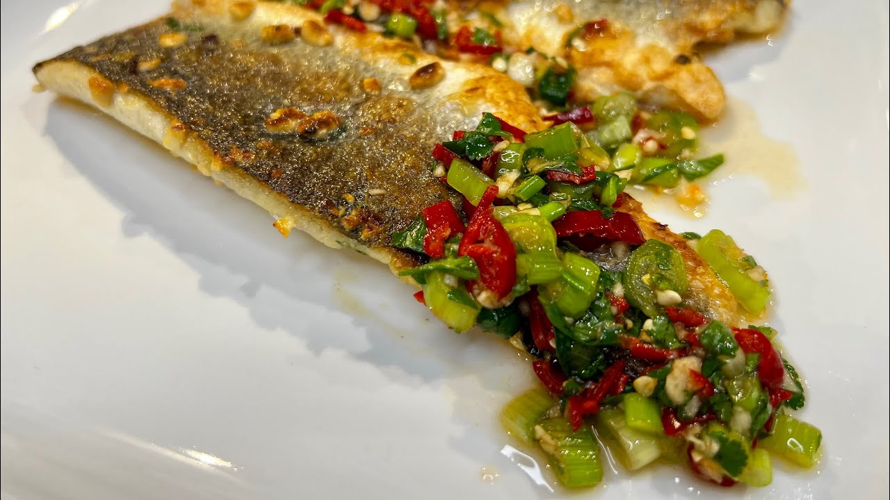 Sea bass with peanuts, served with sweet chilli sauce (Recipe) YouTube