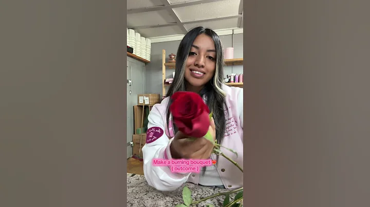 Make a burning bouquet with me 💖 #trendingshorts #florist #rosebouquet #viralvideo