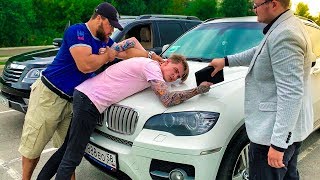 ПОМОГЛИ ОТЦУ БОГАТОГО ШКОЛЬНИКА. БЕДНЫЙ ШКОЛЬНИК НАС ОБМАНЫВАЕТ ПОМОГЛИ ОТЦУ БОГАТОГО ШКОЛЬНИКА. БЕДНЫЙ ШКОЛЬНИК НАС ОБМАНЫВАЕТ
