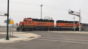 BNSF Local coming into to Town to Switch out DEF Tank Cars and Later on a Freight comes through