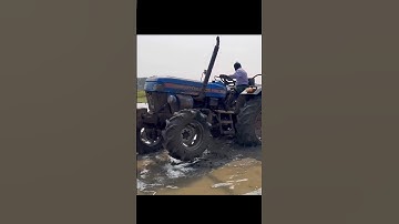 powertrac 4X4 tractor stuck in mud with Mahindra tractor #tractor #shorts #shortvideo