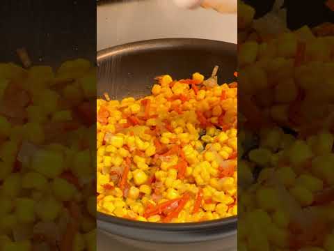 Видео: Quinoa with vegetables  #annausa #georgiausa #recipe