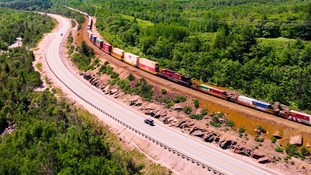 LONGEST TRAIN IN CANADA AERIAL VIEW YouTube longest-train-in-canada-aerial-view-youtube