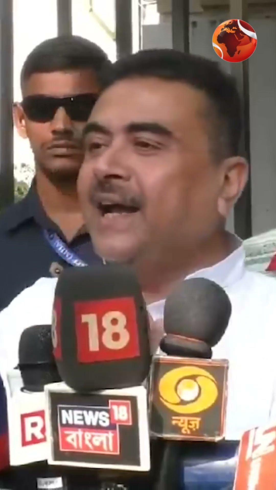 প্রধান উপদেষ্টাকে উদ্দেশ্য করে শুভেন্দুর অপমানজনক মন্তব্য #Channel24 #suvenduadhikari #latestnews