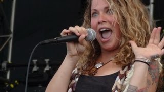 Hayley Jane and the Primates - Gathering of the Vibes chords