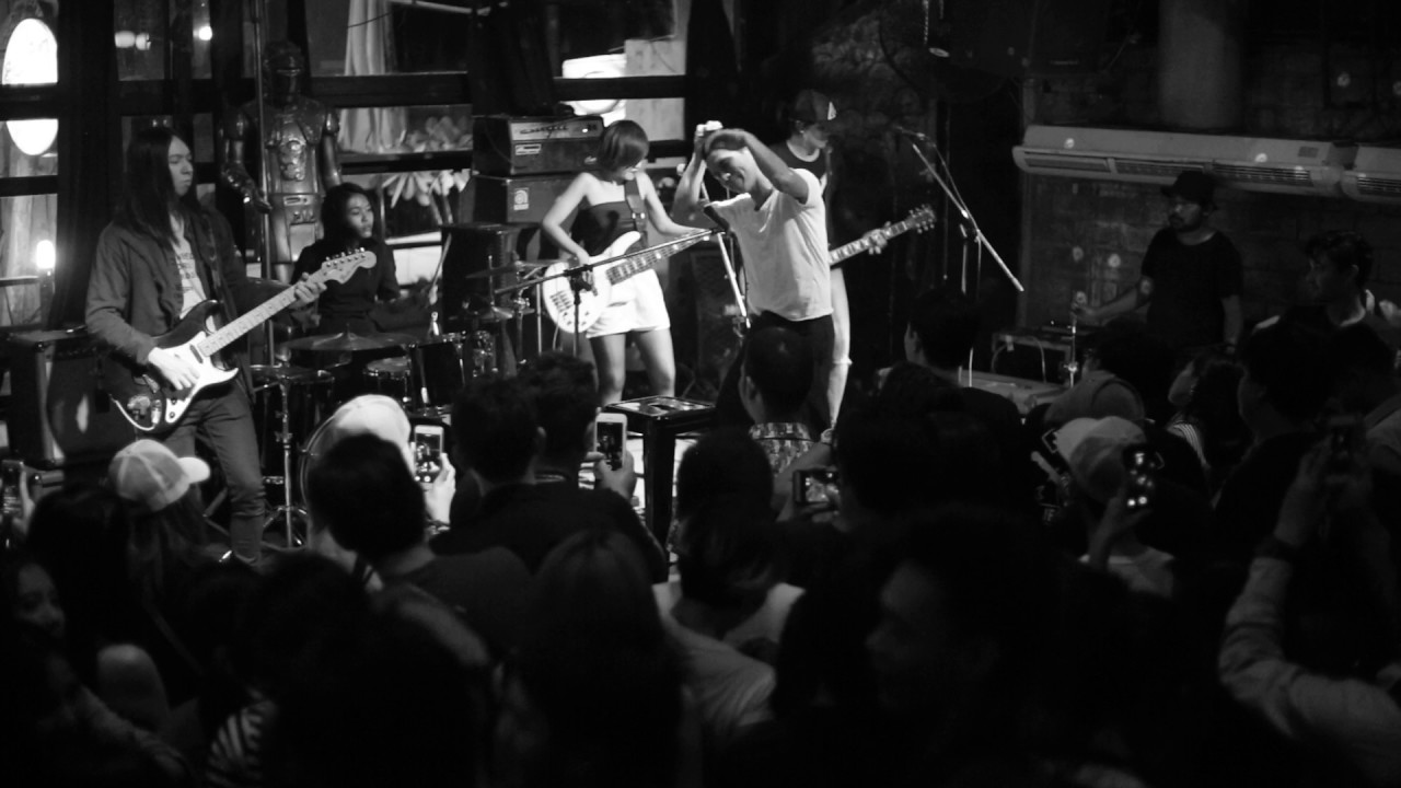 โปรด - น้อย Pru live at Parking Toys