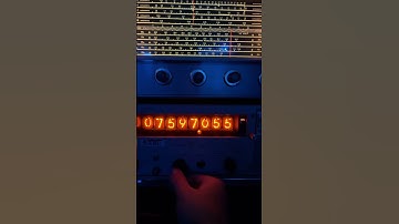 HP 5245L Frequency Counter connected to the Allied A-2515 Reciever