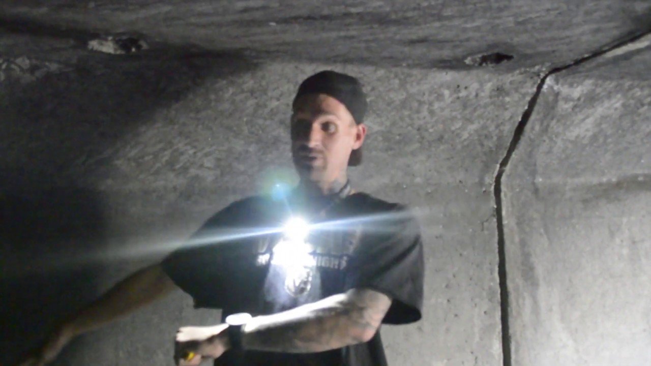 Sidewalk Motel: Las Vegas  (FULL DOCUMENTARY 2019)