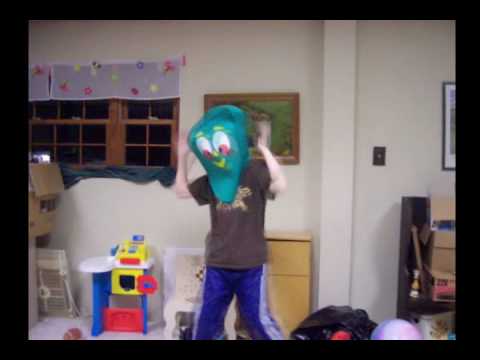 !    Alien Dances to Spice Girls