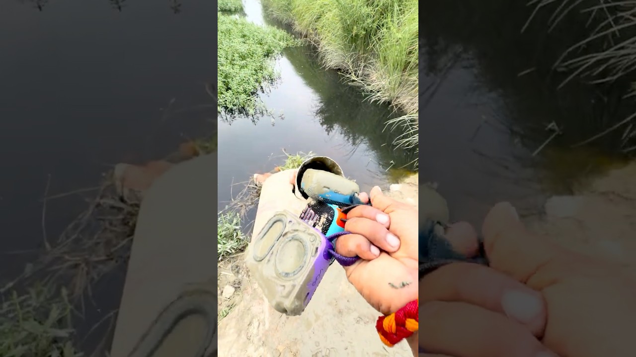 Daliy Go4 test bass speaker water 💦 JBL jumping crazy video try playing for with
