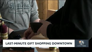 Last minute gift shopping in downtown Spokane