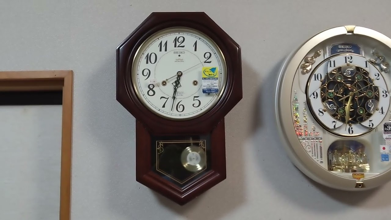 SEIKO 電波時報 振り子掛け時計 チャイム・ストライク RQ205B - YouTube