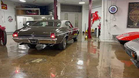 1969 Chevrolet Chevelle SS 396 (375 HP) - Cold start and drive.