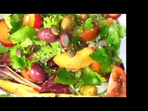 salade-aux-tomates-prunes-et-céleri-branche