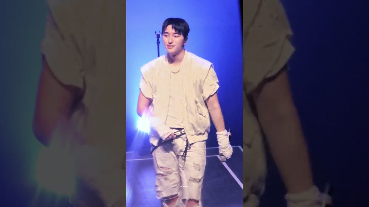 직캠 260210 OMEGA X EUROTOUR PARIS 전화해요(please)-오메가엑스 SEBIN