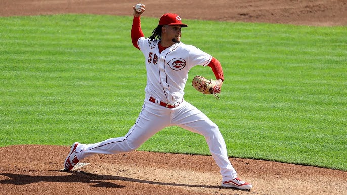 The Yankees And Dodgers In The Lead To Win The Reds' Luis Castillo