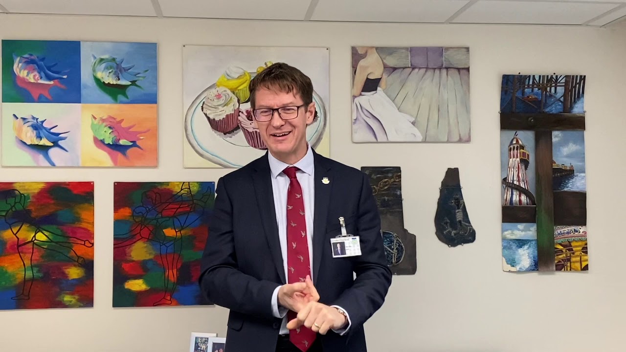 Mr Roes Mr Roe's assembly TC - YouTube