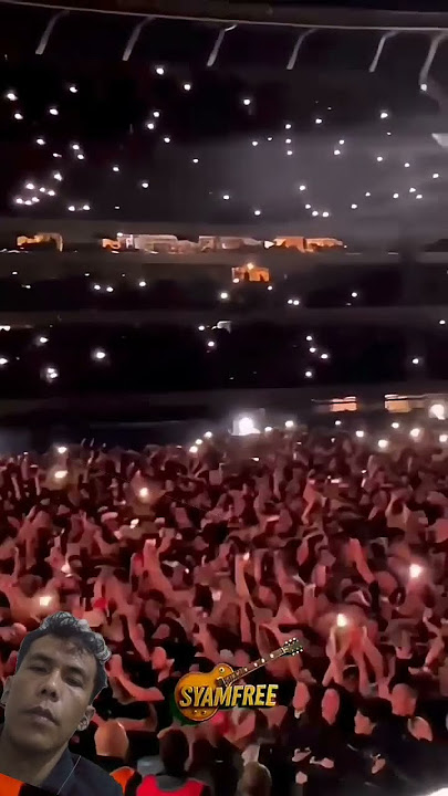 do you love this sonh #gunsnroses #concert