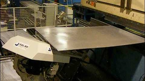 Rolan Robotics bv : OTC handlingrobot aan kantbank