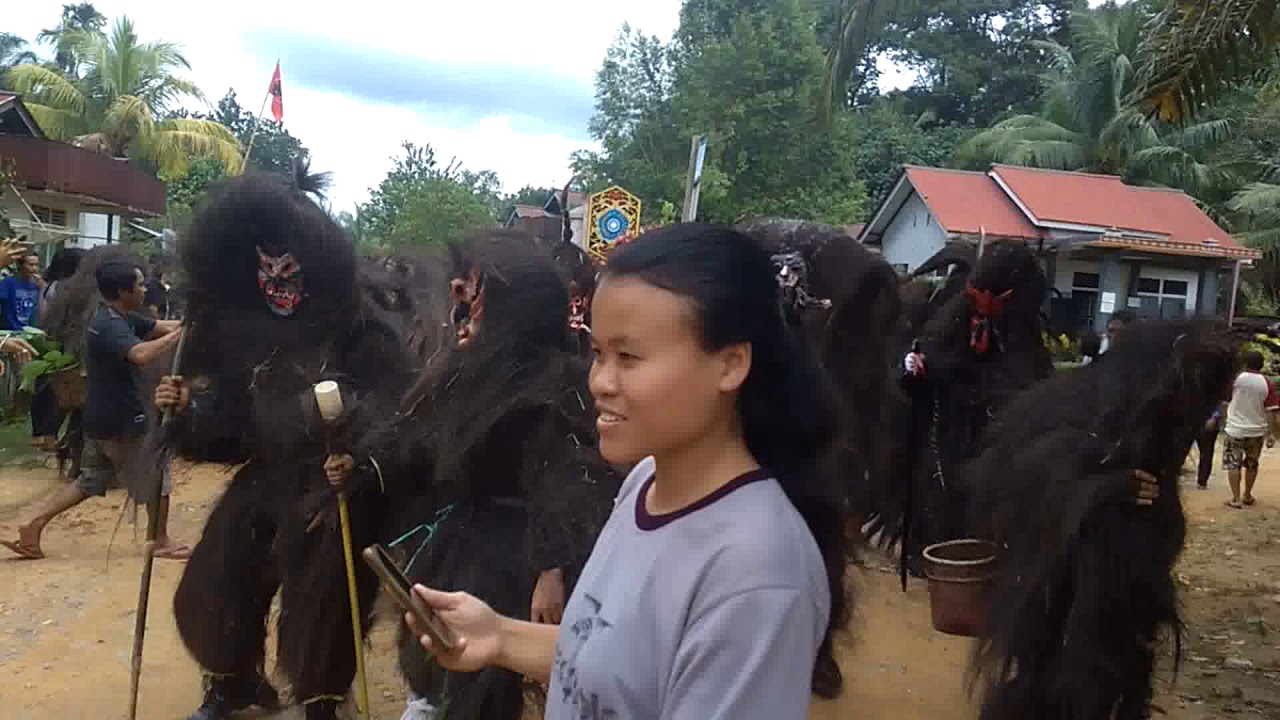 Tradisi Nopeng (Nyeser) masyarakat Dayak