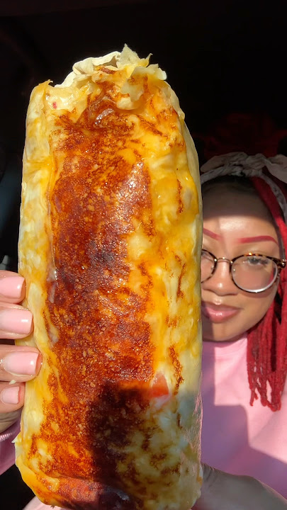 Giant Taco Bell Grilled Cheese Burrito 🌯 #mukbang #foodie #burrito #shorts