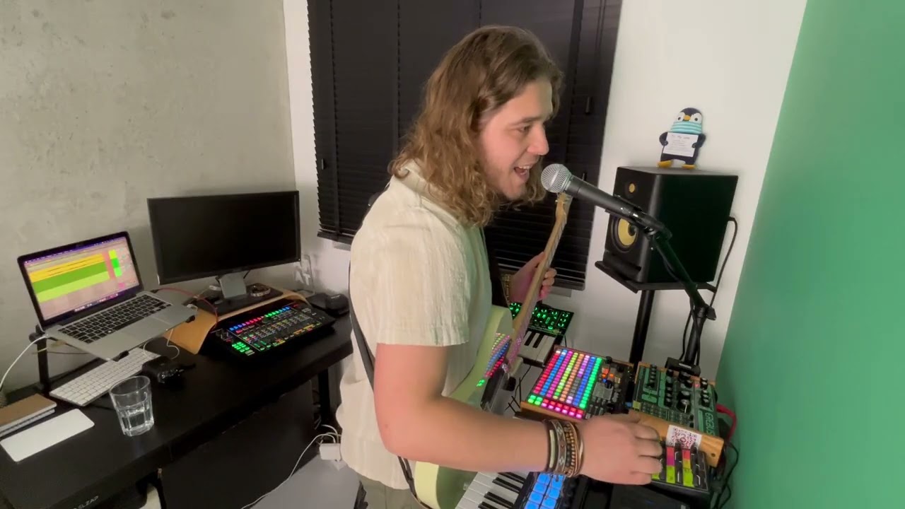 "Still Enough" - live electronic performance